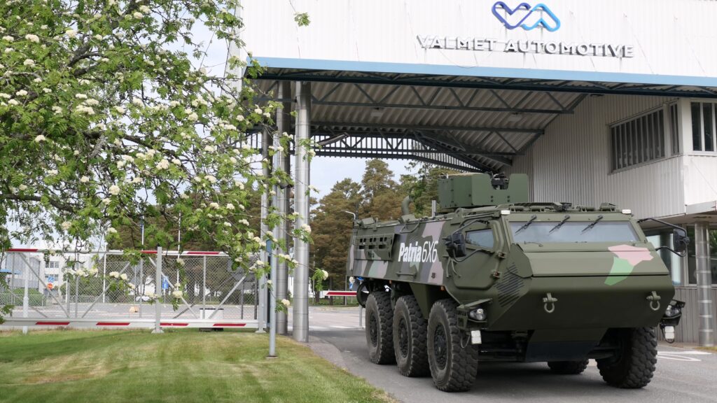Finnish contract manufacturer Valmet Automotive has signed a new multi-year agreement with Patria to significantly scale production of the Patria 6x6 armoured vehicle at its Uusikaupunki plant, with capacity set to reach hundreds of vehicles per year by early 2027.