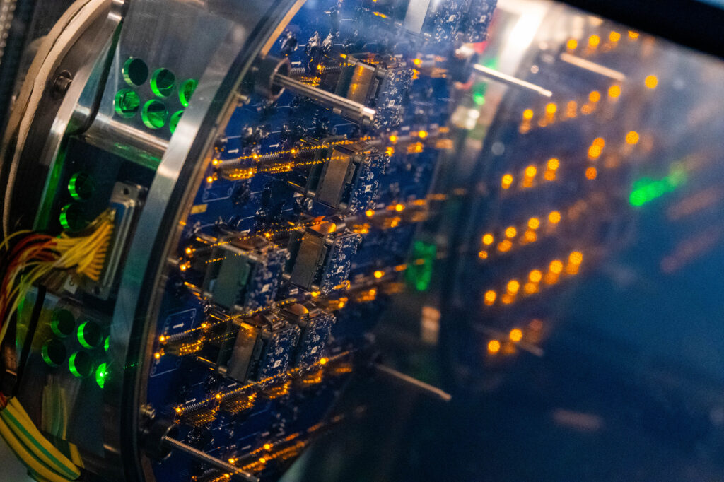 Cambridge-based Silicon Microgravity Limited (SMG) has secured £6 million in funding to accelerate its commercial growth across the defence, space, and semiconductor sectors, in a raise that underlines growing investor appetite for strategically critical UK deep technology businesses.
